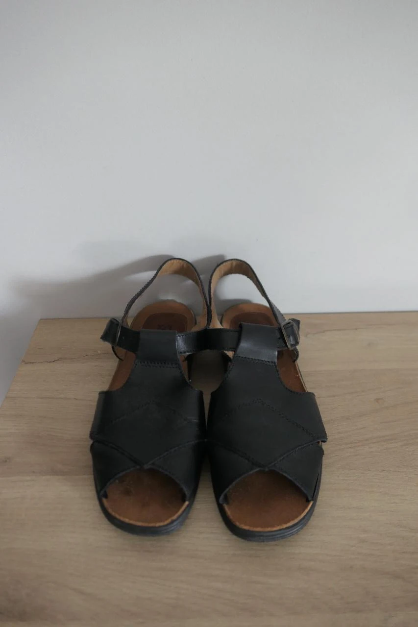 Leather sandals – photo 11